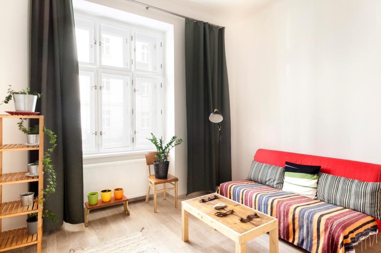 One-bedroom Park Flat *