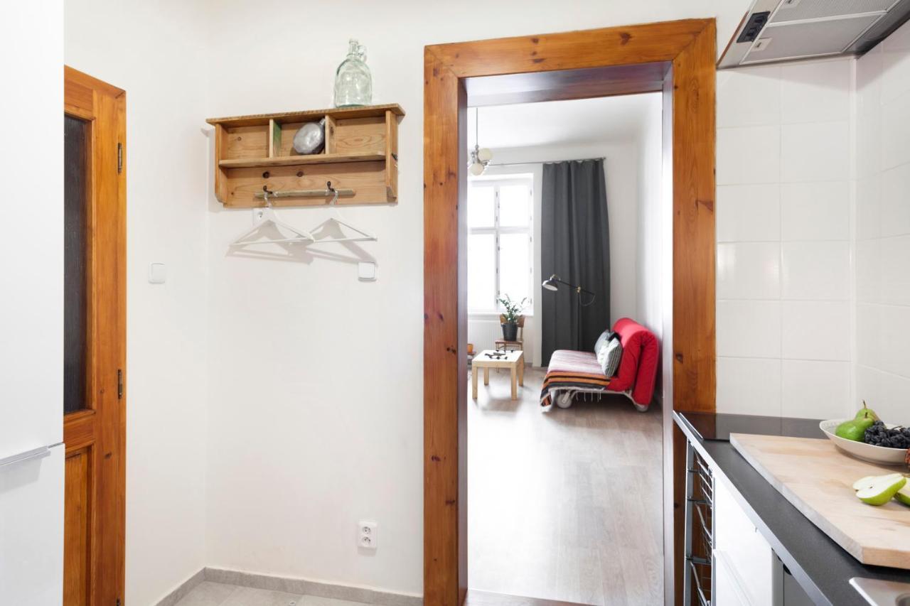 One-bedroom Park Flat *
